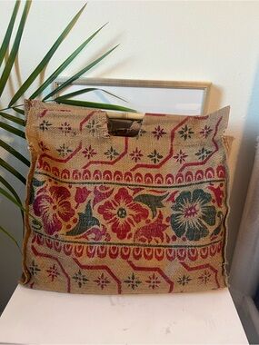 Handwoven Floral Jute Tote Bag in Natural, Red and Green